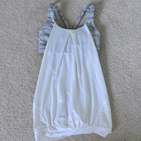 Lululemon Exercise Tank Top - Picture 5 of 6